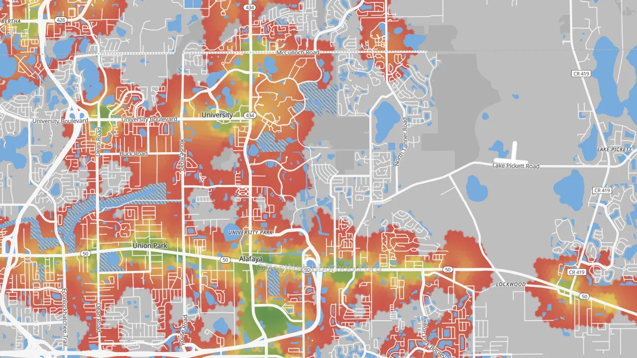 Walk Grade map of 32826, FL, walkable areas in green and car-dependent areas in red