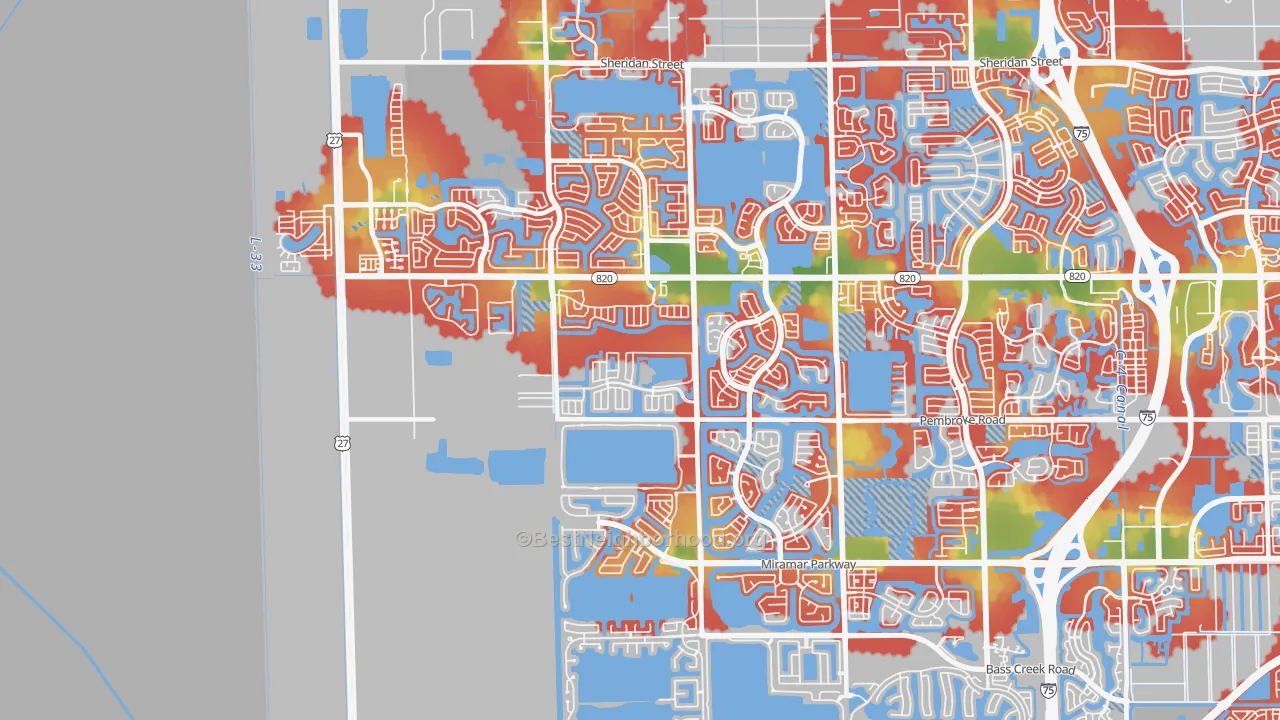 Walk Grade map of 33029, FL, walkable areas in green and car-dependent areas in red