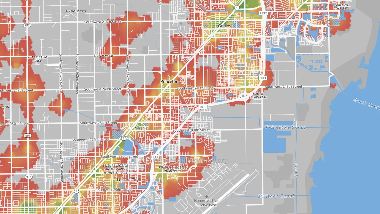 Walk Grade map of 33032, FL, walkable areas in green and car-dependent areas in red