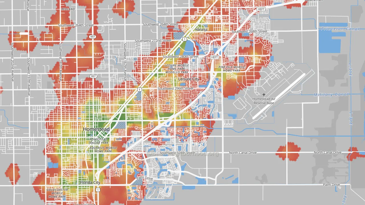 Walk Grade map of 33033, FL, walkable areas in green and car-dependent areas in red