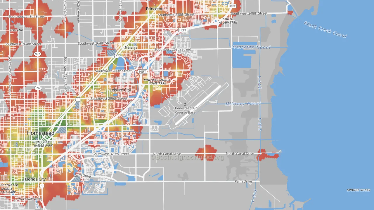 Walk Grade map of 33039, FL, walkable areas in green and car-dependent areas in red
