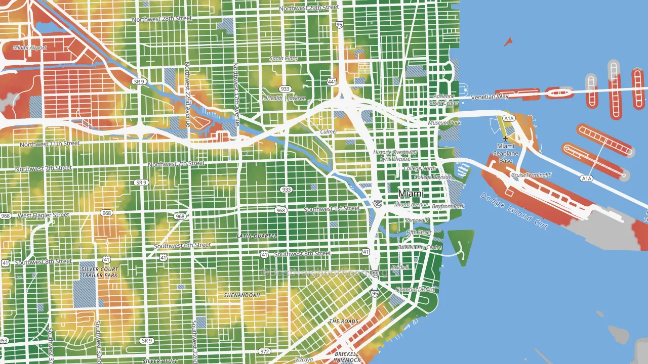 Walk Grade map of 33128, FL, walkable areas in green and car-dependent areas in red