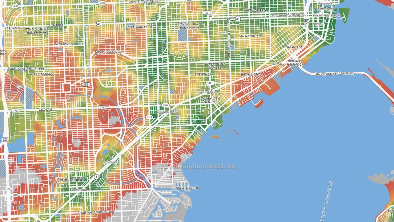 Walk Grade map of 33133, FL, walkable areas in green and car-dependent areas in red
