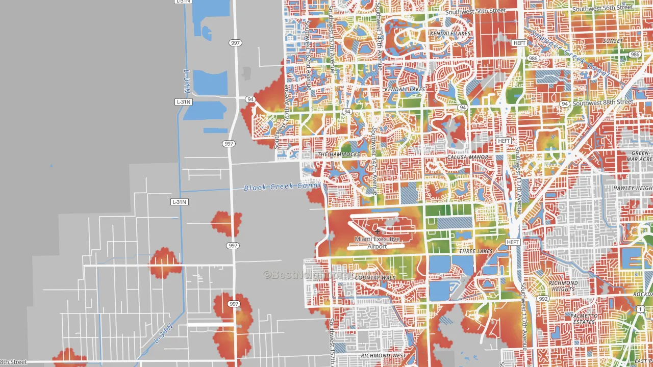Walk Grade map of 33196, FL, walkable areas in green and car-dependent areas in red