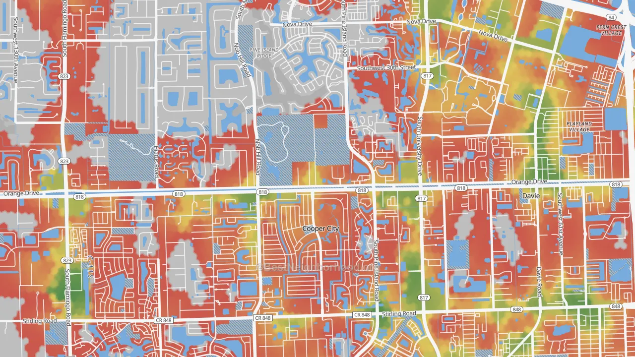 Walk Grade map of 33328, FL, walkable areas in green and car-dependent areas in red