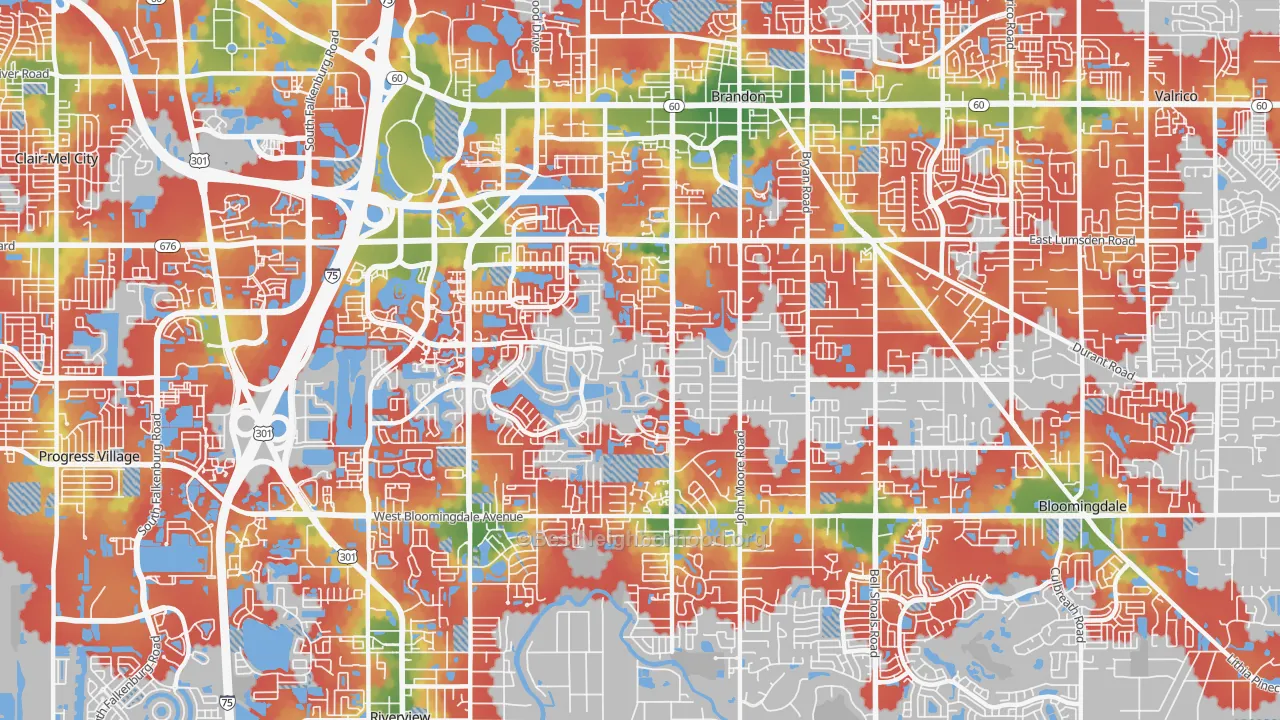 Walk Grade map of 33511, FL, walkable areas in green and car-dependent areas in red