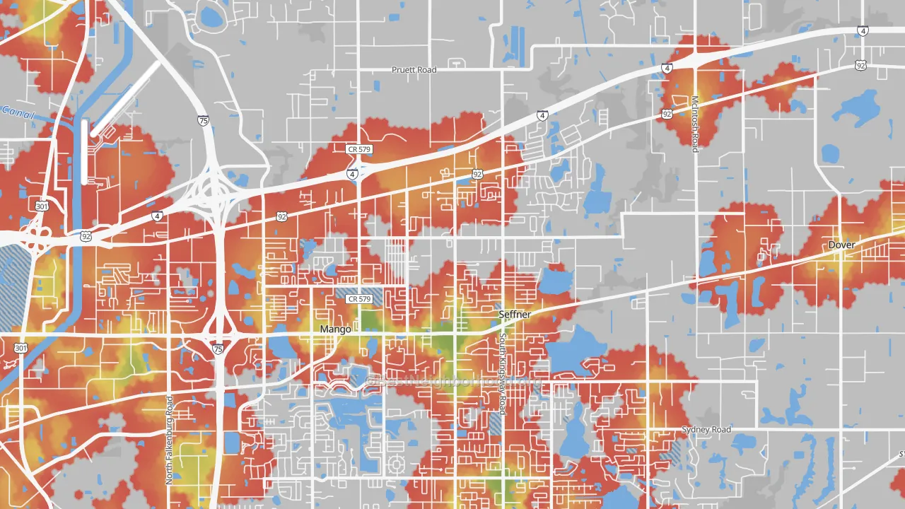 Walk Grade map of 33584, FL, walkable areas in green and car-dependent areas in red