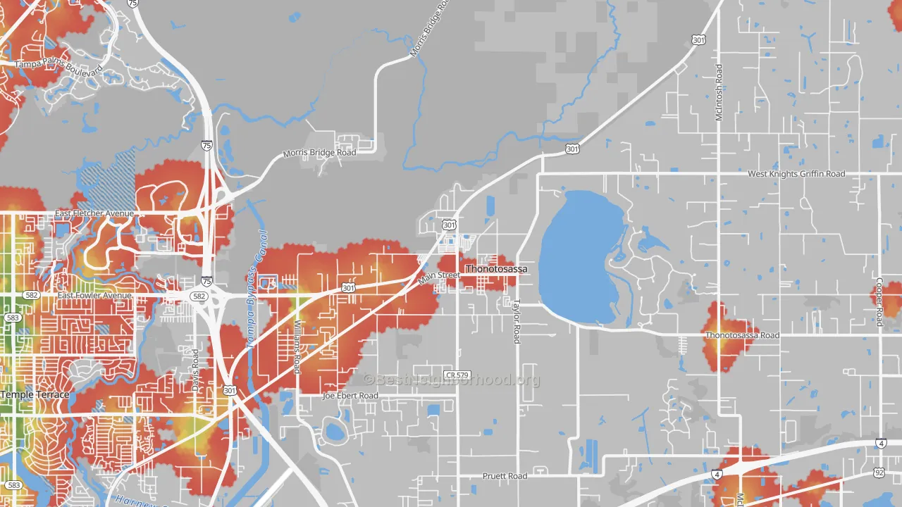 Walk Grade map of 33592, FL, walkable areas in green and car-dependent areas in red