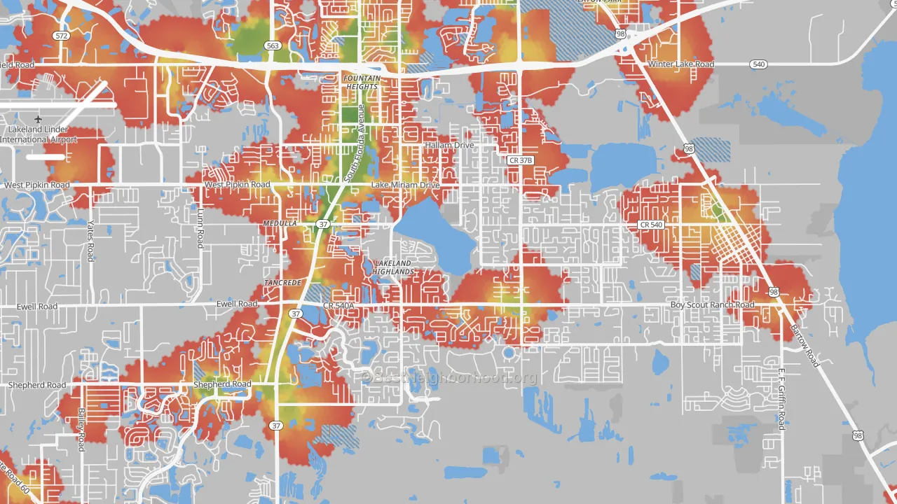 Walk Grade map of 33813, FL, walkable areas in green and car-dependent areas in red