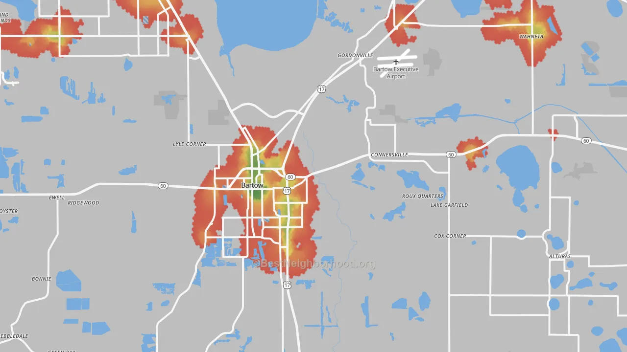 Walk Grade map of 33830, FL, walkable areas in green and car-dependent areas in red