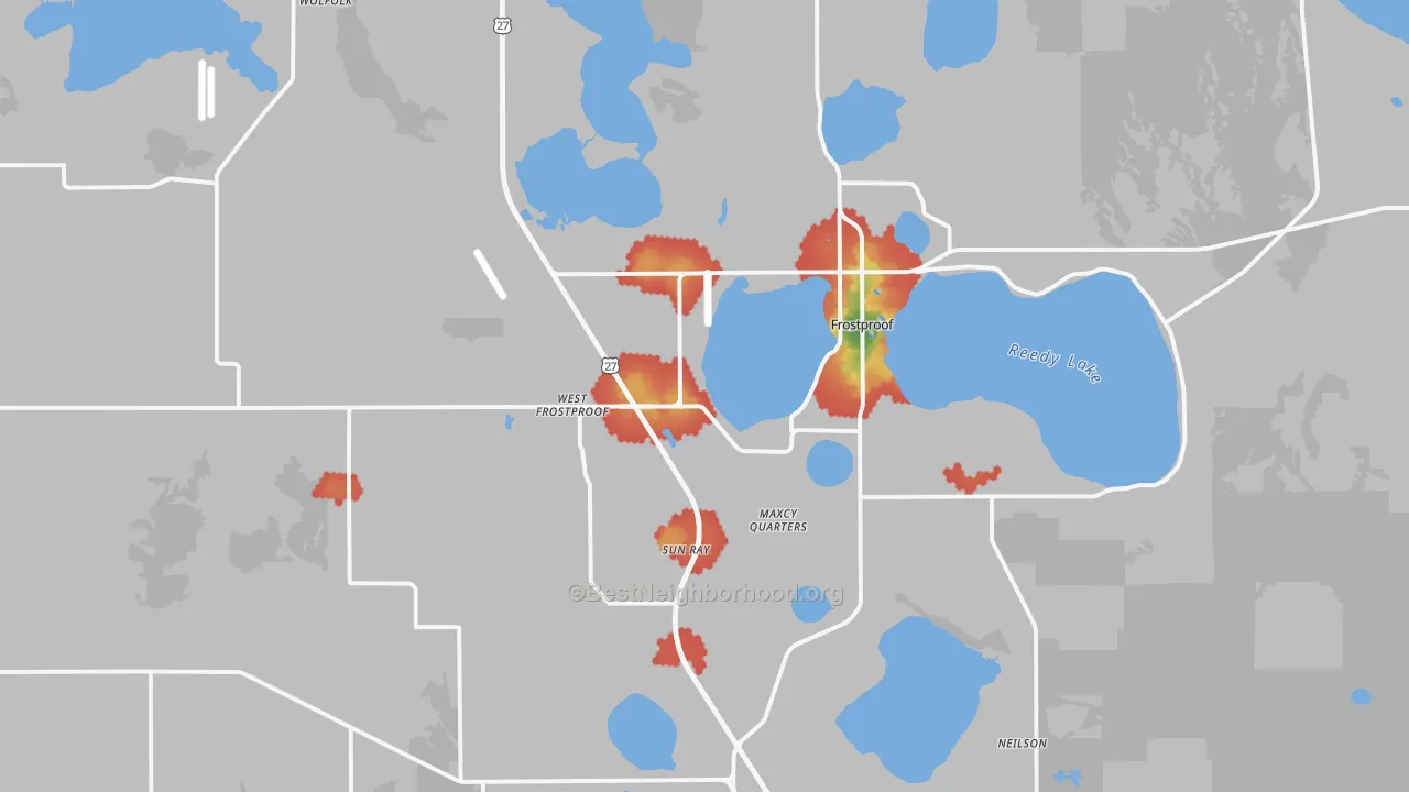 Walk Grade map of 33843, FL, walkable areas in green and car-dependent areas in red