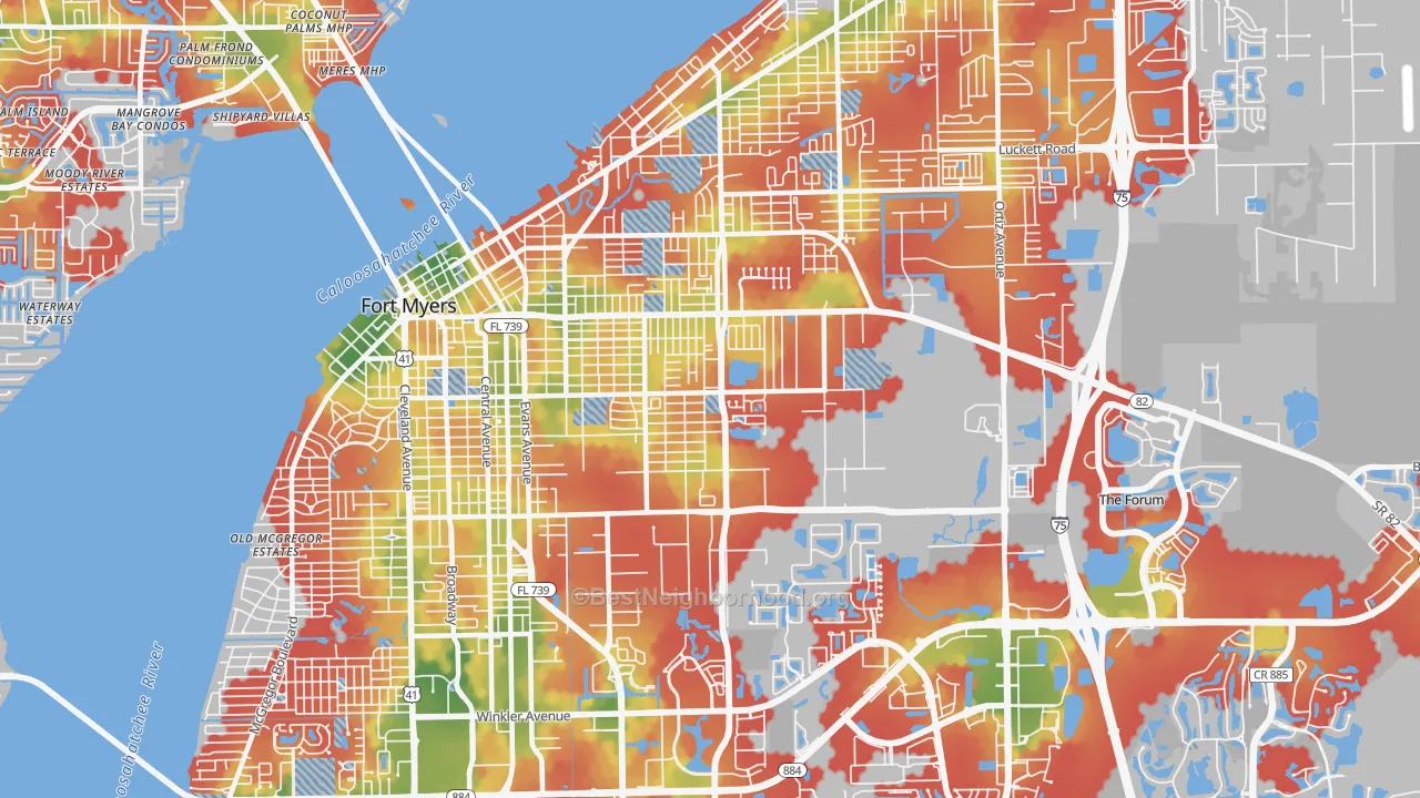 Walk Grade map of 33916, FL, walkable areas in green and car-dependent areas in red