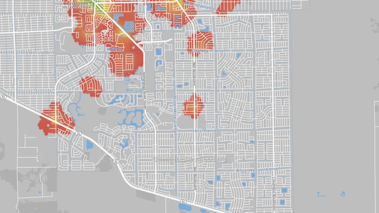 Walk Grade map of 33974, FL, walkable areas in green and car-dependent areas in red