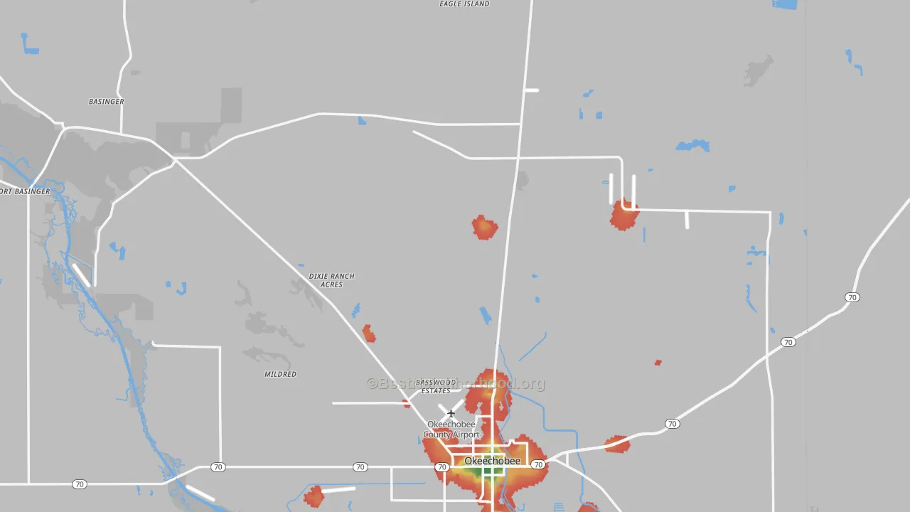 Walk Grade map of 34972, FL, walkable areas in green and car-dependent areas in red