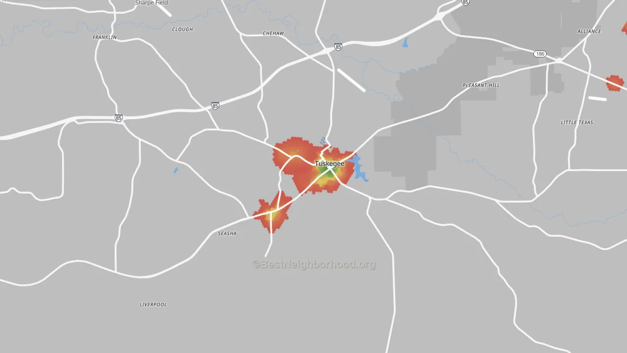 Walk Grade map of 36083, AL, walkable areas in green and car-dependent areas in red