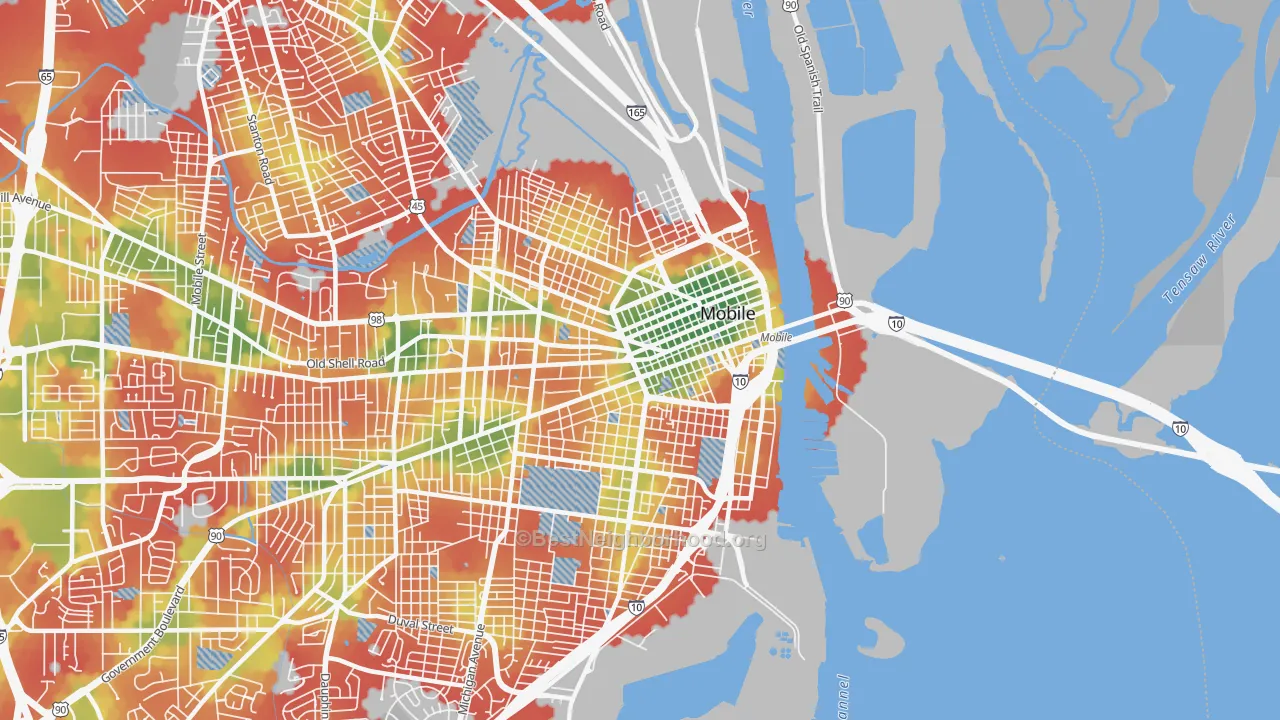 Walk Grade map of 36603, AL, walkable areas in green and car-dependent areas in red