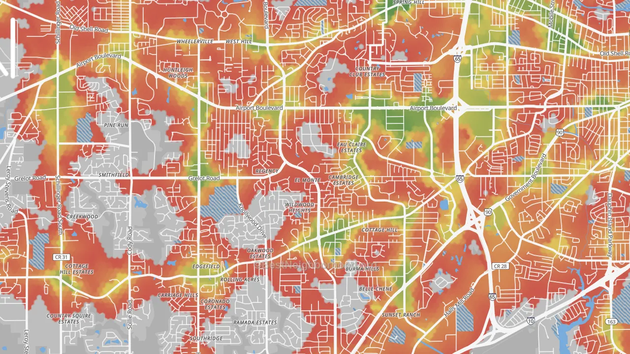 Walk Grade map of 36609, AL, walkable areas in green and car-dependent areas in red