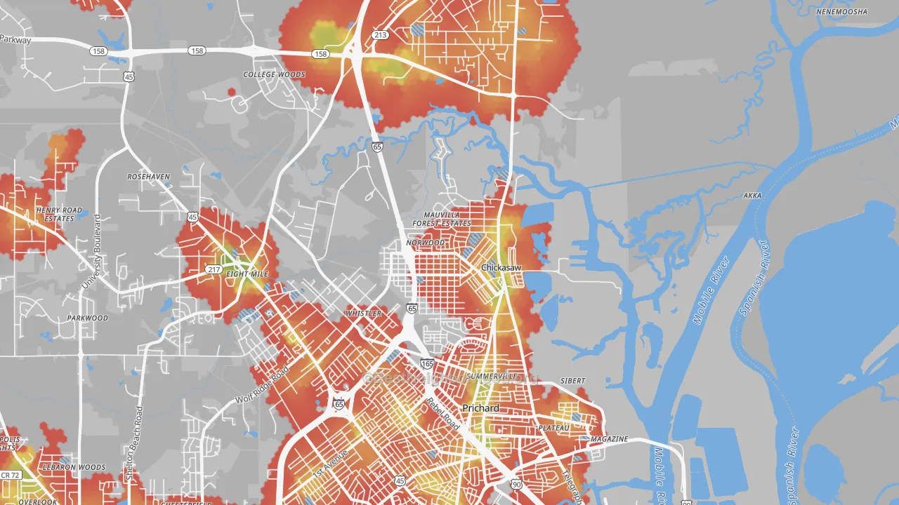 Walk Grade map of 36611, AL, walkable areas in green and car-dependent areas in red
