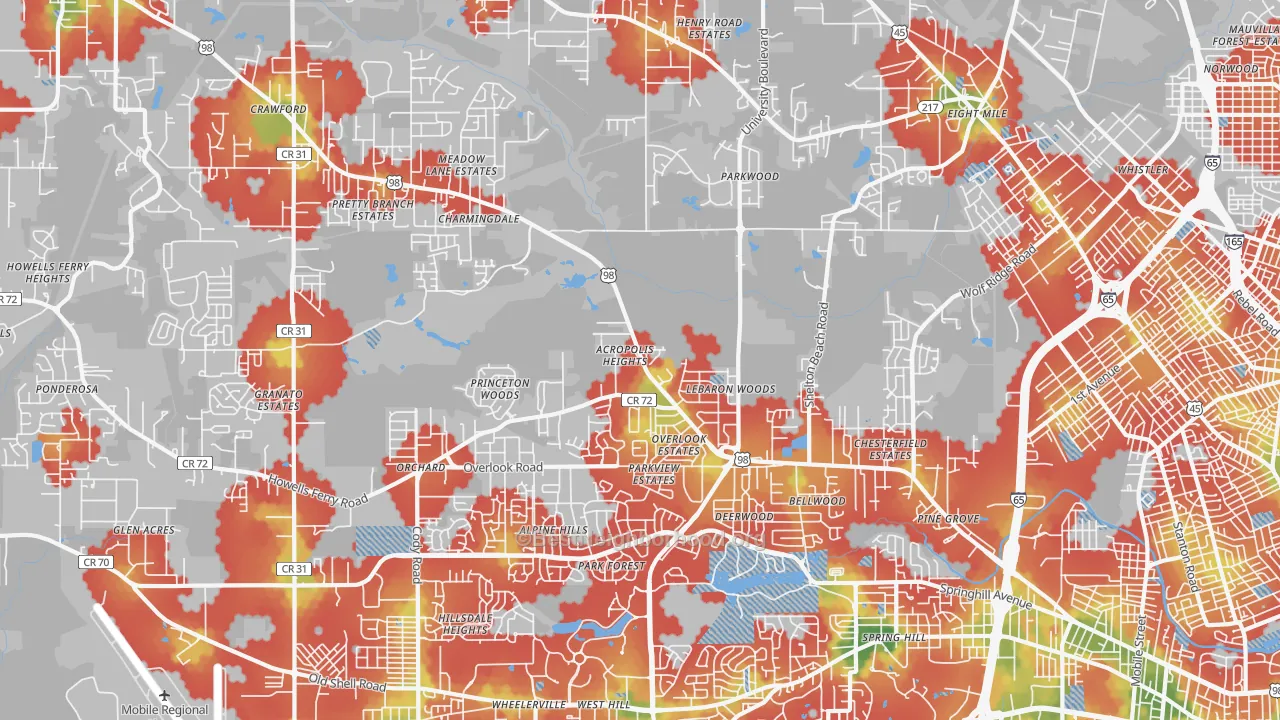 Walk Grade map of 36618, AL, walkable areas in green and car-dependent areas in red
