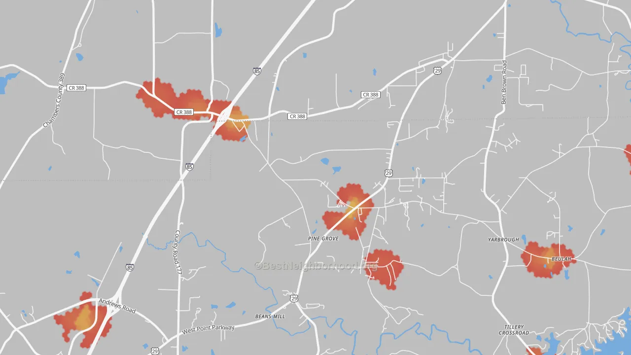 Walk Grade map of 36852, AL, walkable areas in green and car-dependent areas in red