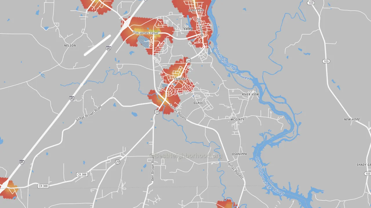 Walk Grade map of 36854, AL, walkable areas in green and car-dependent areas in red