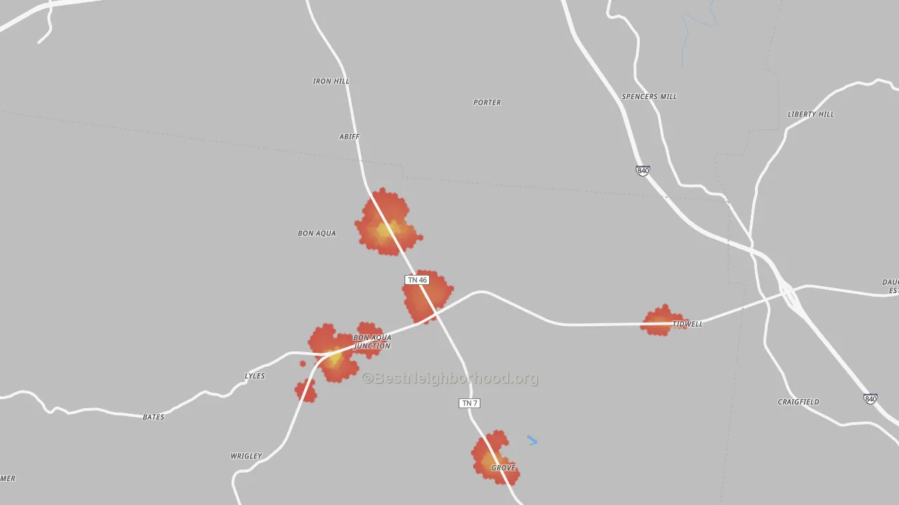 Walk Grade map of 37025, TN, walkable areas in green and car-dependent areas in red