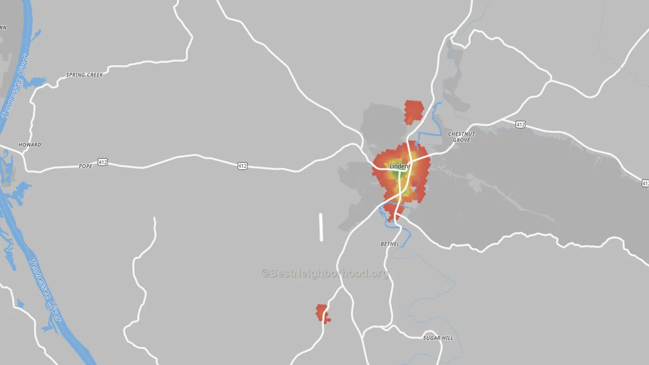 Walk Grade map of 37096, TN, walkable areas in green and car-dependent areas in red