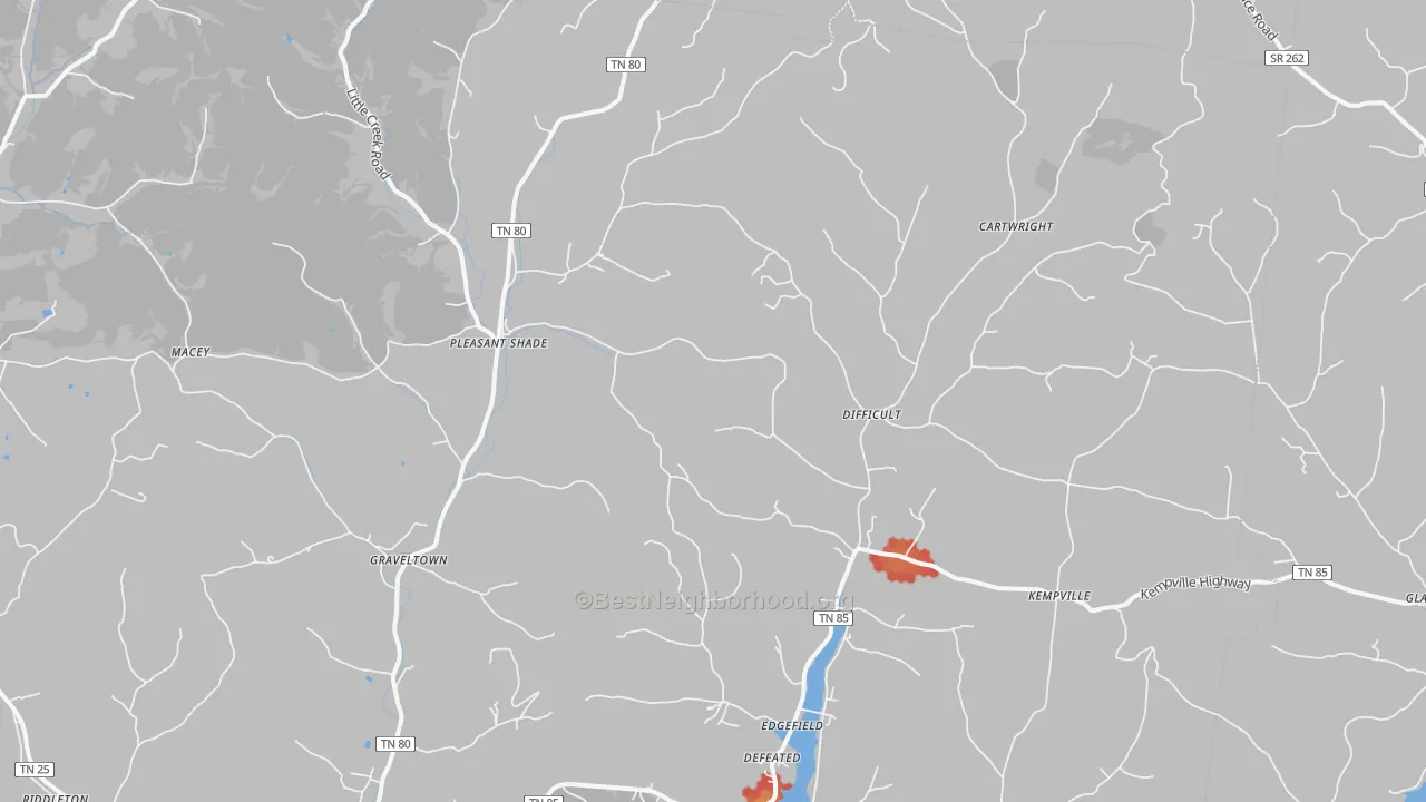Walk Grade map of 37145, TN, walkable areas in green and car-dependent areas in red