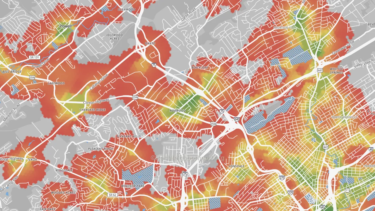 Walk Grade map of 37912, TN, walkable areas in green and car-dependent areas in red