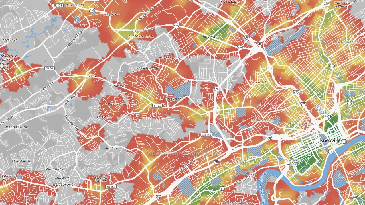 Walk Grade map of 37921, TN, walkable areas in green and car-dependent areas in red