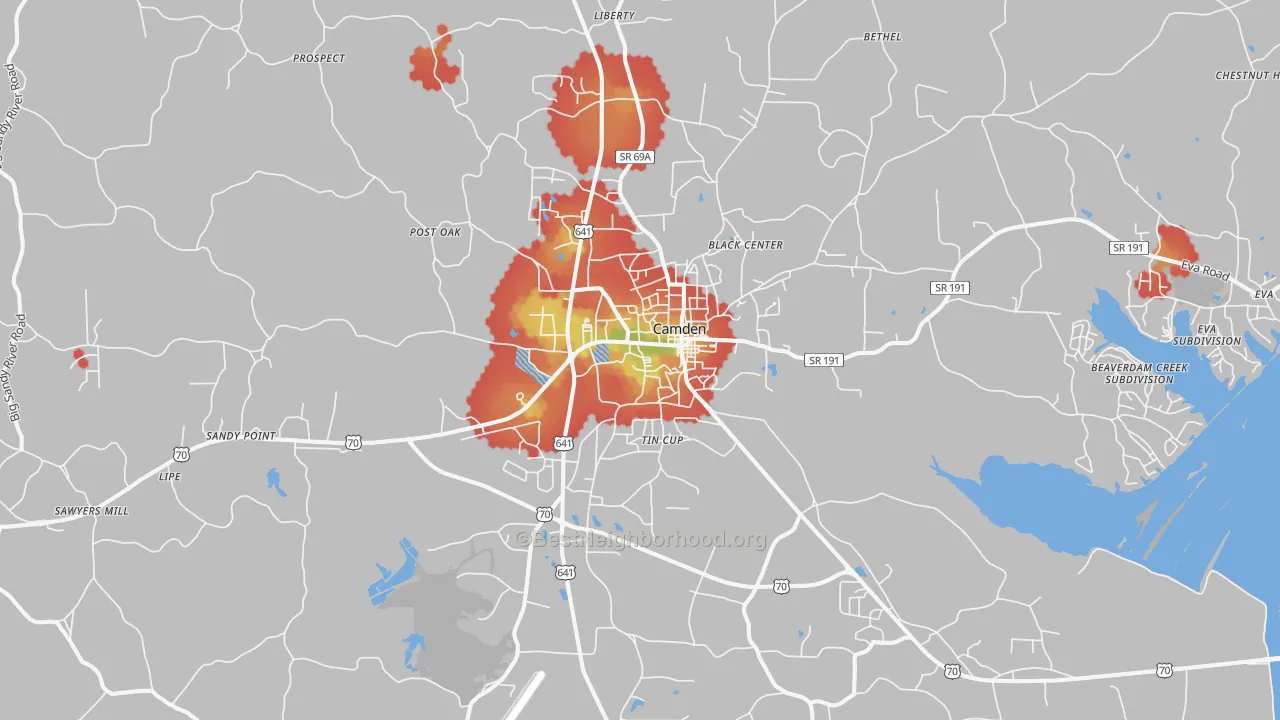 Walk Grade map of 38320, TN, walkable areas in green and car-dependent areas in red
