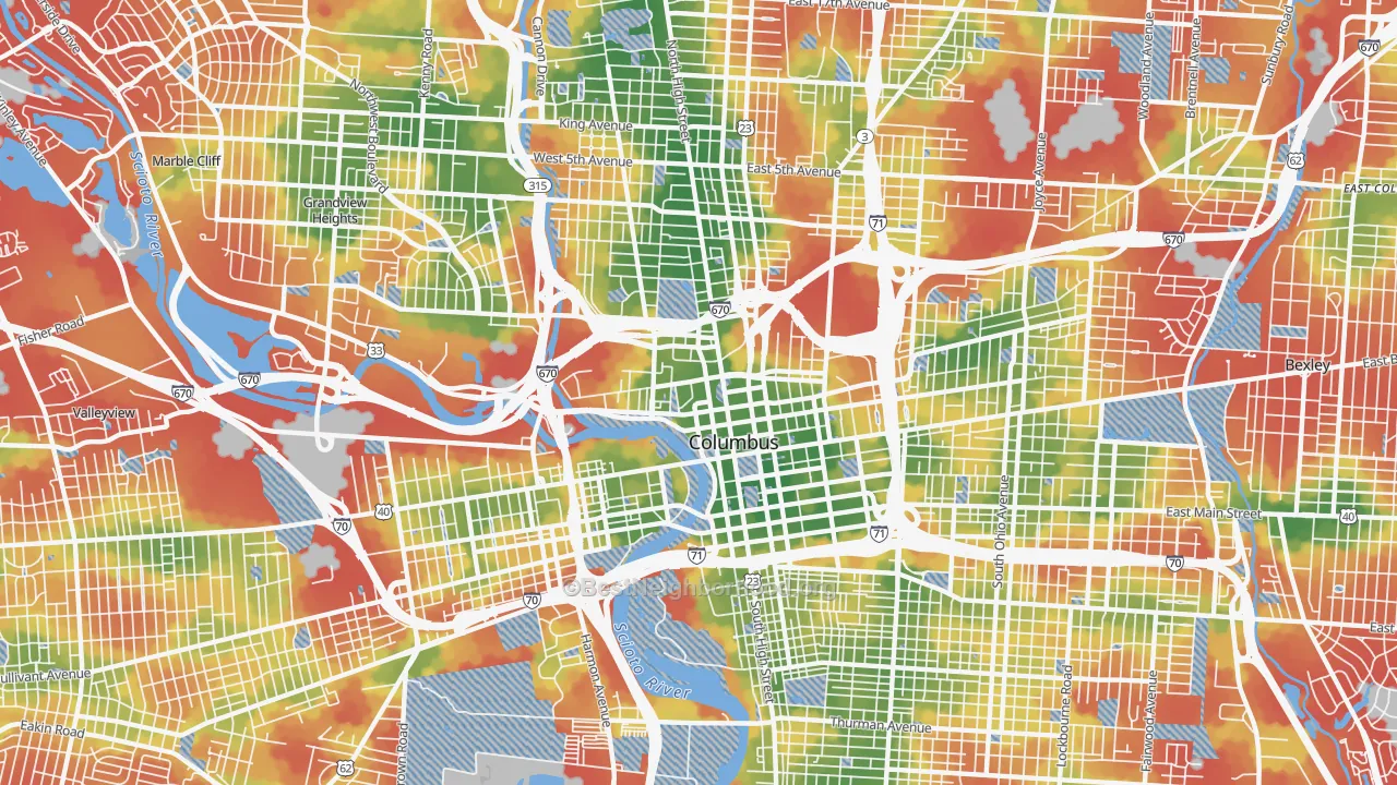 Walk Grade map of 43215, OH, walkable areas in green and car-dependent areas in red