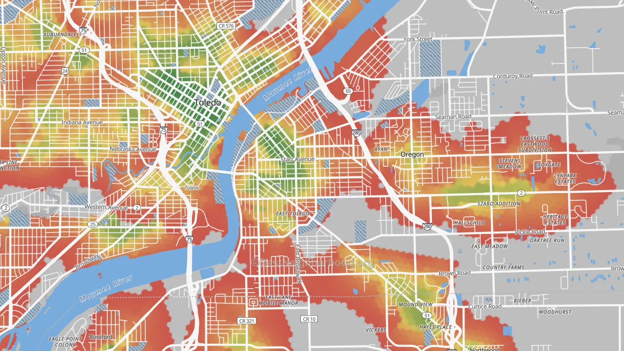 Walk Grade map of 43605, OH, walkable areas in green and car-dependent areas in red