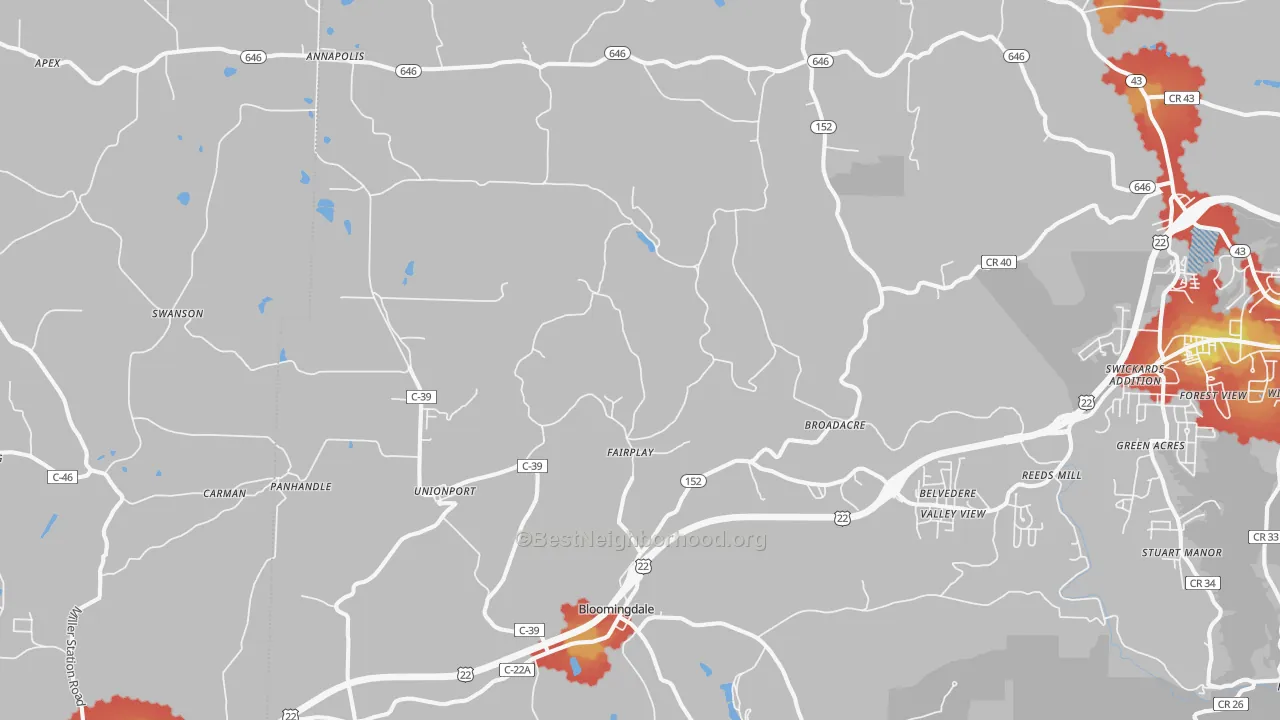 Walk Grade map of 43910, OH, walkable areas in green and car-dependent areas in red