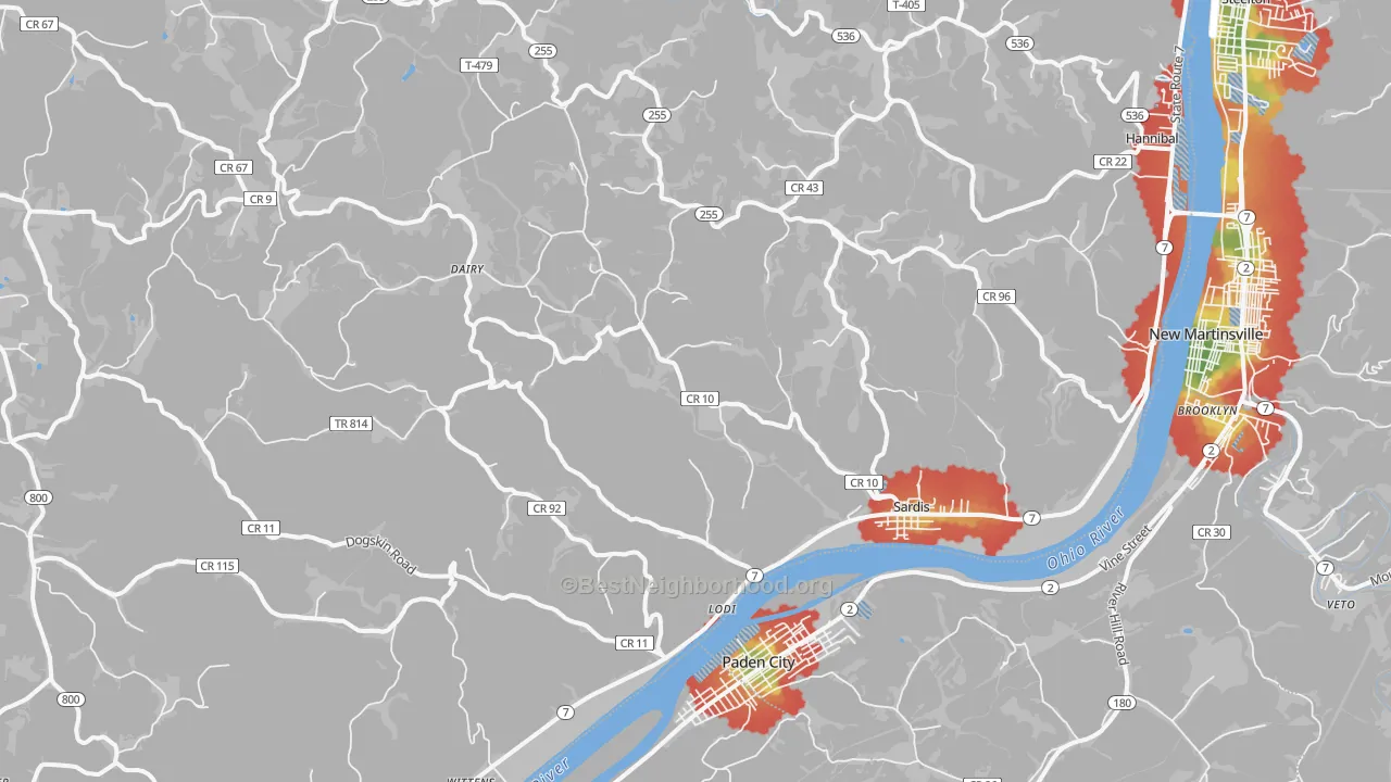 Walk Grade map of 43946, OH, walkable areas in green and car-dependent areas in red