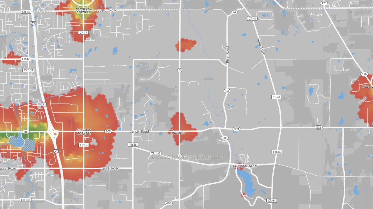 Walk Grade map of 44233, OH, walkable areas in green and car-dependent areas in red