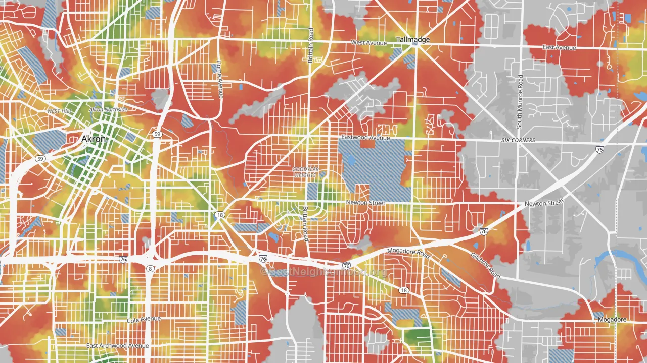 Walk Grade map of 44305, OH, walkable areas in green and car-dependent areas in red