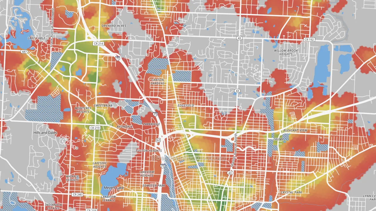 Walk Grade map of 44709, OH, walkable areas in green and car-dependent areas in red