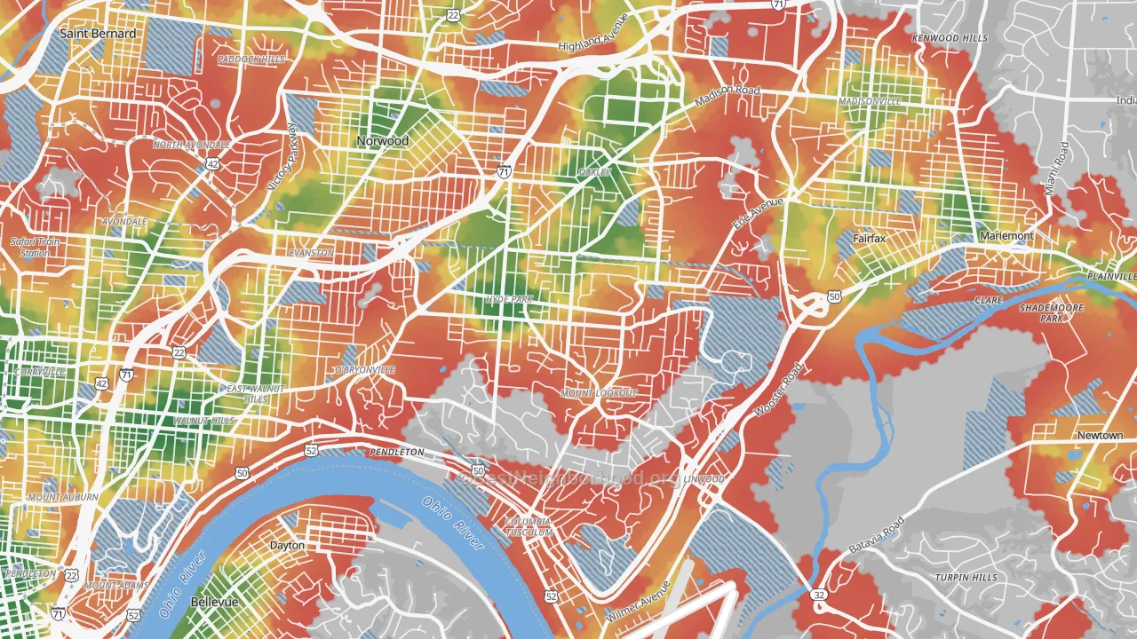 Walk Grade map of 45208, OH, walkable areas in green and car-dependent areas in red