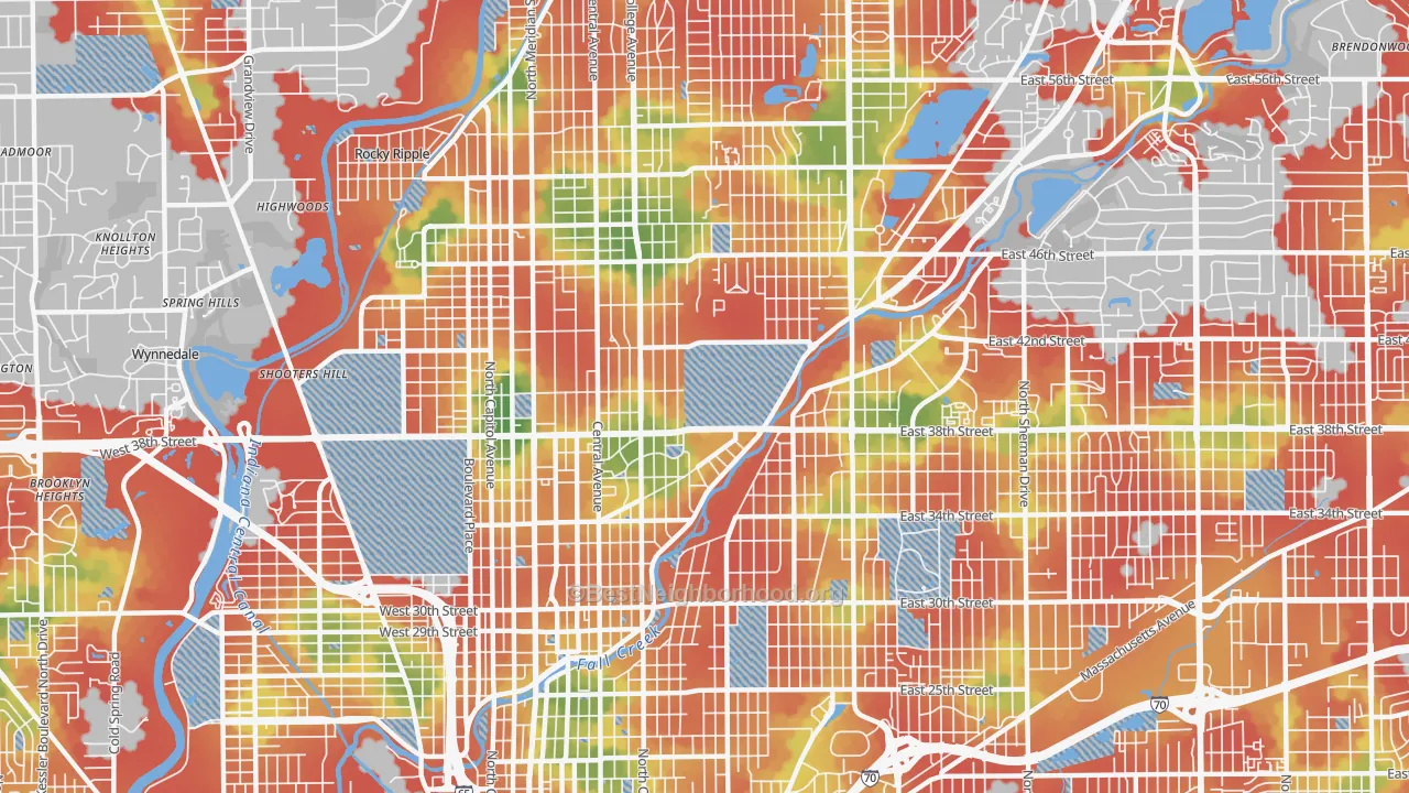 Walk Grade map of 46205, IN, walkable areas in green and car-dependent areas in red