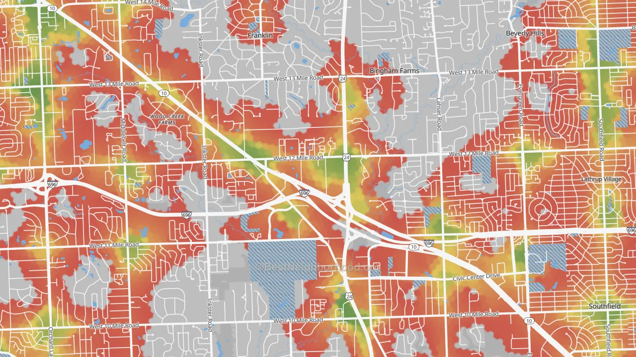 Walk Grade map of 48034, MI, walkable areas in green and car-dependent areas in red