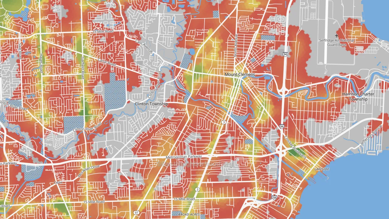 Walk Grade map of 48036, MI, walkable areas in green and car-dependent areas in red