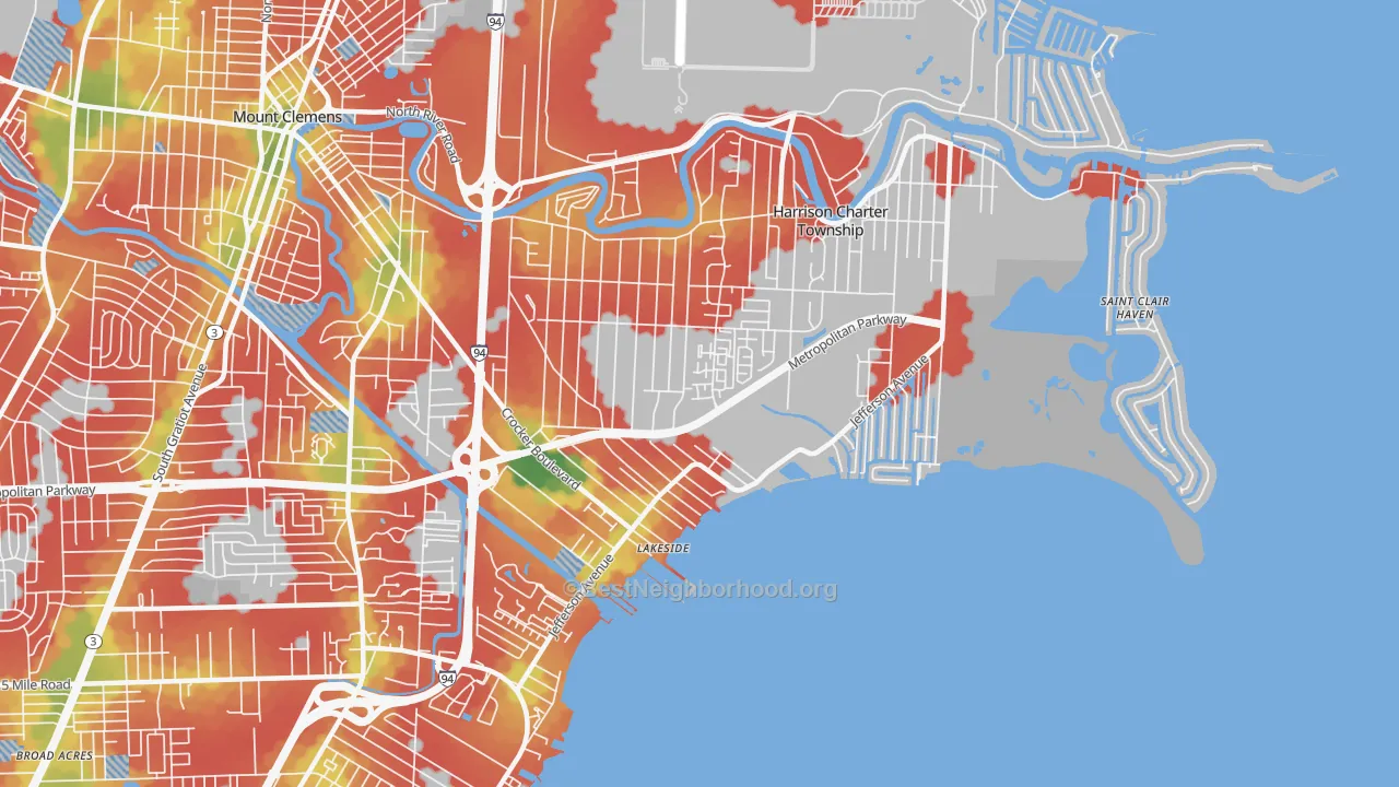 Walk Grade map of 48045, MI, walkable areas in green and car-dependent areas in red