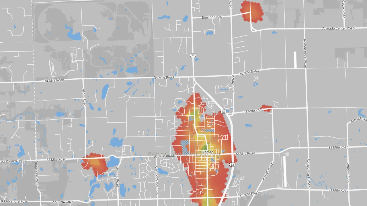 Walk Grade map of 48065, MI, walkable areas in green and car-dependent areas in red