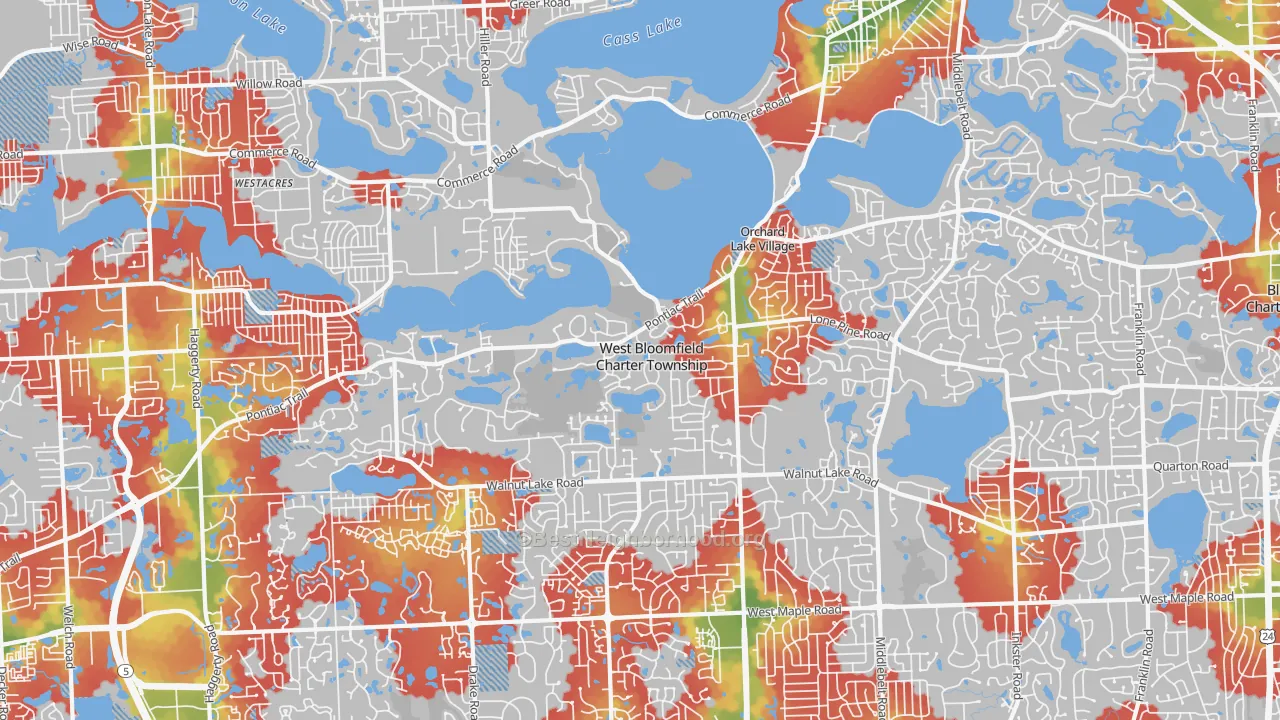 Walk Grade map of 48323, MI, walkable areas in green and car-dependent areas in red