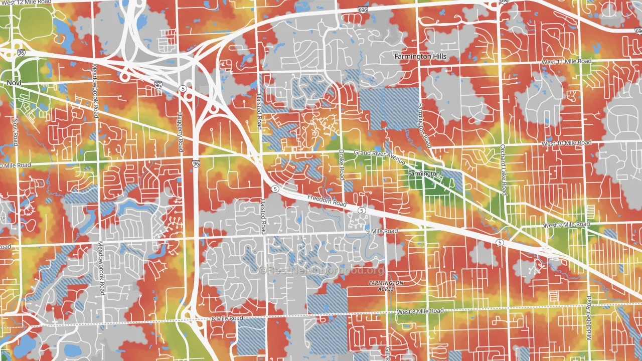 Walk Grade map of 48335, MI, walkable areas in green and car-dependent areas in red