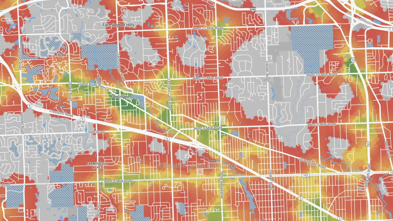 Walk Grade map of 48336, MI, walkable areas in green and car-dependent areas in red