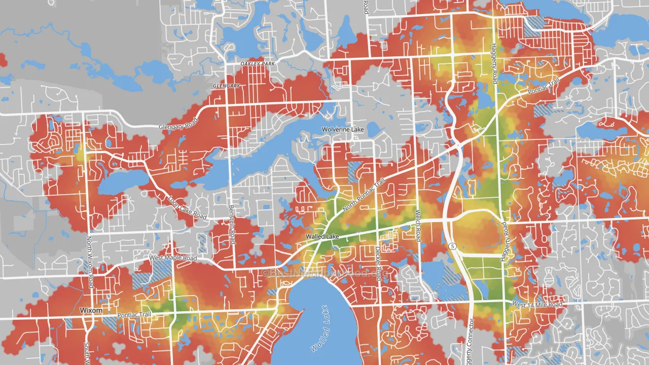 Walk Grade map of 48390, MI, walkable areas in green and car-dependent areas in red
