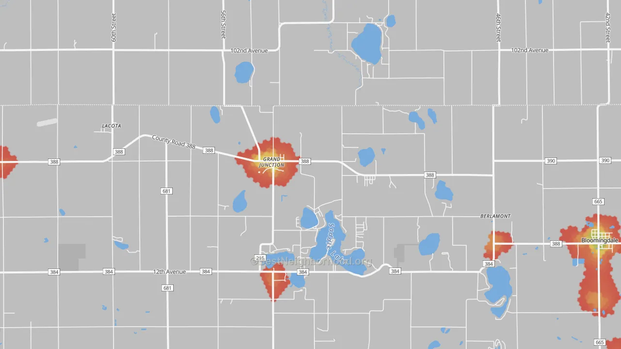 Walk Grade map of 49056, MI, walkable areas in green and car-dependent areas in red