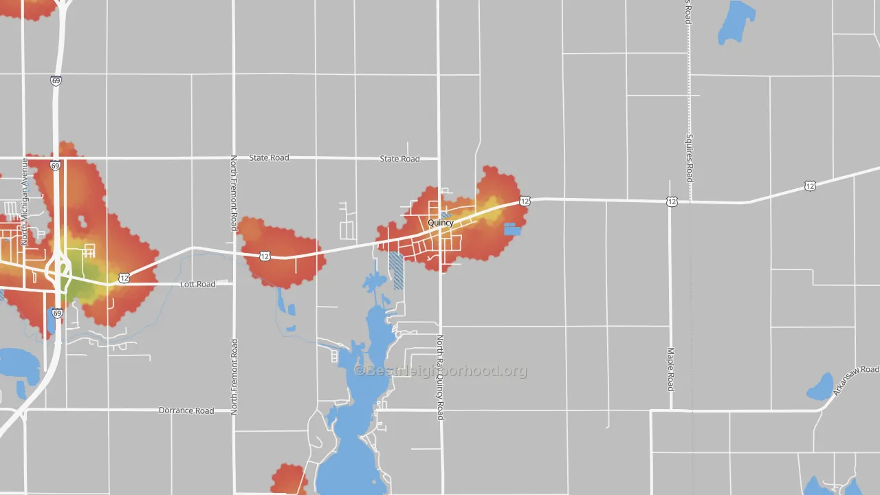 Walk Grade map of 49082, MI, walkable areas in green and car-dependent areas in red